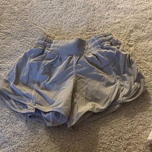 Lululemon Hotty Hot Shorts: SZ 2